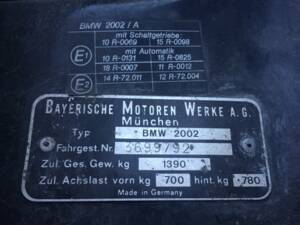 Image 43/55 de BMW 2002 (1975)