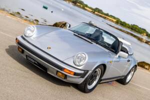 Image 18/132 of Porsche 911 Speedster 3.2 (1989)
