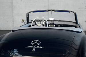 Image 30/50 de Mercedes-Benz 190 SL (1957)