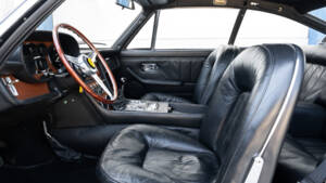 Image 28/69 de Ferrari 365 GT 2+2 (1969)