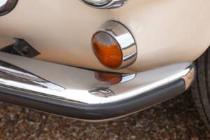 Image 36/50 of Volvo 1800 S (1966)