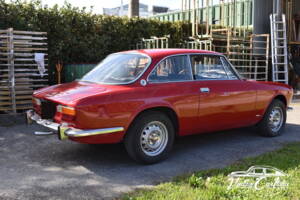Image 13/42 de Alfa Romeo 2000 GTV (1971)