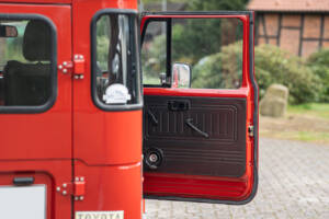 Image 43/44 de Toyota Land Cruiser FJ 40 (1979)