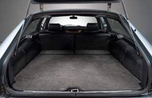 Image 24/26 of Jaguar XJ-S V12 Lynx Eventer (1985)