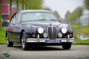 Image 22/42 of Jaguar Mk II 3.8 (1963)