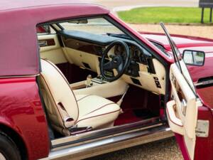 Image 13/50 de Aston Martin V8 EFi Volante (1986)