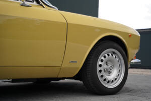 Bild 37/50 von Alfa Romeo 2000 GT Veloce (1975)
