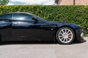 Afbeelding 10/42 van Aston Martin V12 Vanquish S Ultimate Edition (2007)