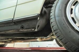 Image 43/50 of Mercedes-Benz 230 TE (1984)