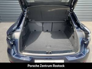 Bild 11/31 von Porsche Cayenne Coupé E-Hybrid (2025)