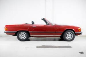 Image 4/38 of Mercedes-Benz 350 SL (1973)