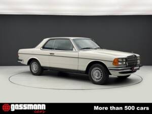Bild 3/15 von Mercedes-Benz 280 C (1978)