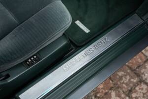Image 41/54 of Mercedes-Benz 500 SEL (1992)
