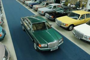 Bild 2/50 von Mercedes-Benz 420 SEL (1990)