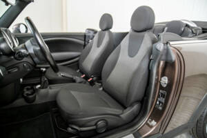 Immagine 38/50 di Mini Cooper (2010)