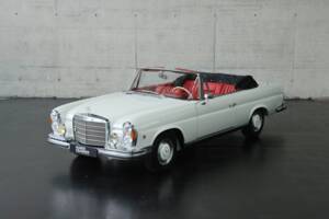 Image 19/50 of Mercedes-Benz 280 SE 3,5 (1969)