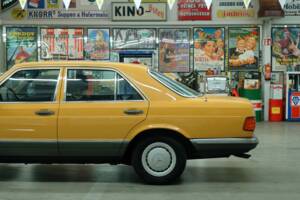 Bild 18/50 von Mercedes-Benz 280 SE (1981)