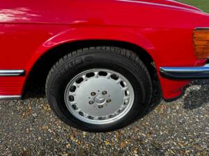Image 36/50 de Mercedes-Benz 300 SL (1988)