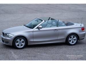 Image 3/33 de BMW 118i (2010)