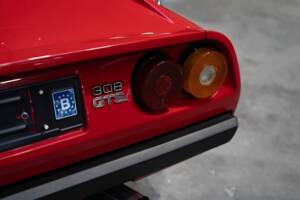 Bild 22/85 von Ferrari 308 GTSi Quattrovalvole (1985)