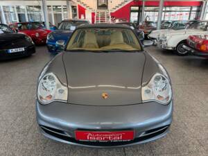 Afbeelding 23/30 van Porsche 911 Carrera (2003)