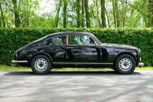 Image 15/33 de Lancia Aurelia B20 GT 2500 (1957)