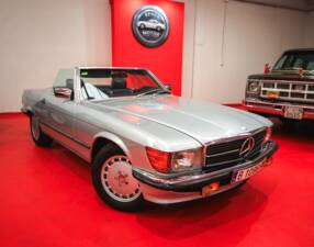 Afbeelding 3/14 van Mercedes-Benz 420 SL (1987)