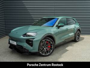 Imagen 1/35 de Porsche Cayenne Turbo E-Hybrid (1900)