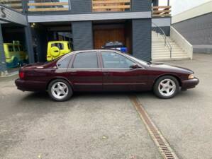 Imagen 7/20 de Chevrolet Impala SS (1996)