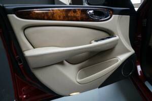 Bild 7/50 von Jaguar XJR Super V8 (2007)