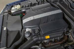 Afbeelding 32/36 van Mercedes-Benz SL 320 (2000)