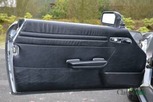 Image 36/50 of Mercedes-Benz 300 SL (1986)