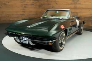 Immagine 17/19 di Chevrolet Corvette Sting Ray Convertible (1965)