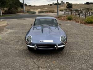 Image 3/8 de Jaguar Type E 3.8 (1963)