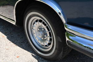 Image 16/17 de Mercedes-Benz 280 SE 3,5 (1971)