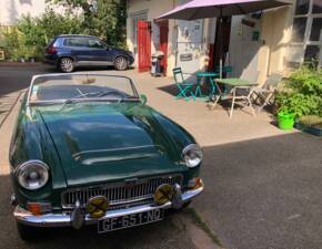 Imagen 3/8 de MG MGC (1968)