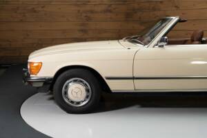 Image 7/8 de Mercedes-Benz 350 SL (1972)