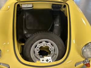 Image 50/101 of Porsche 356 B 1600 (1963)