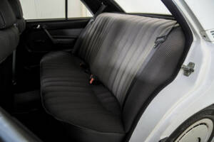 Bild 33/50 von Mercedes-Benz 190 D (1985)