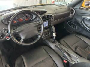 Image 13/30 of Porsche 911 Carrera (1999)