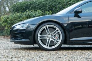 Image 38/50 de Audi R8 V10 (2011)