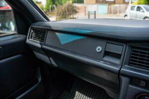 Image 39/50 of Mercedes-Benz 190 E 2.5-16 (1991)