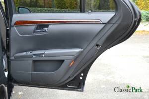 Bild 20/50 von Mercedes-Benz S 500 (2006)