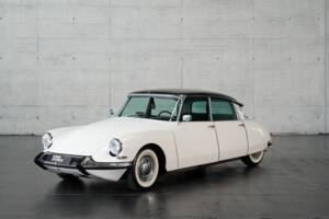 Bild 2/50 von Citroën DS 21 Pallas (1966)