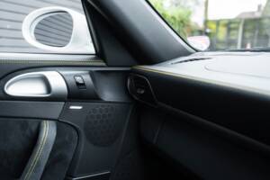 Bild 27/52 von Porsche 911 GT2 (2008)