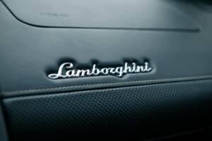 Image 22/30 of Lamborghini Gallardo LP 560-4 (2009)