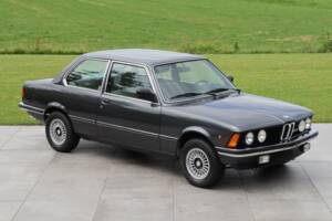 Image 49/50 of BMW 323i (1980)