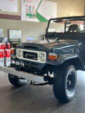 Image 8/50 of Toyota Land Cruiser BJ 40 (1981)