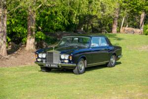 Image 25/50 of Rolls-Royce Silver Shadow I (1968)
