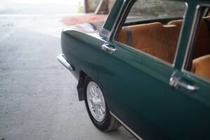 Image 52/83 of Alfa Romeo 1750 Berlina (1970)